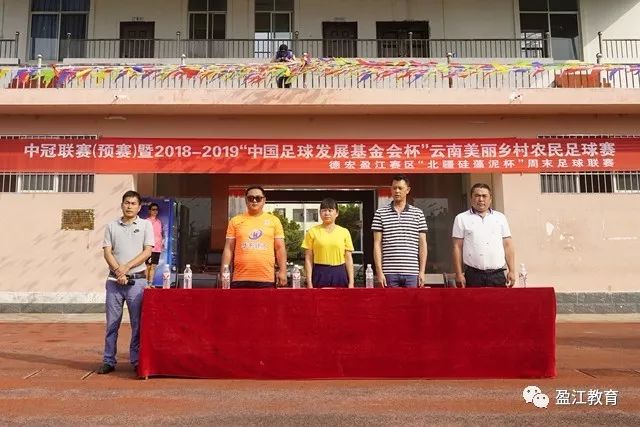 拜仁慕尼黑：稳固防线助力双冠荣耀，孔帕尼赛后赞扬球队表现