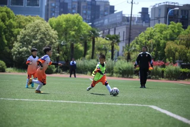 每体：马竞对卡萨多兴趣重燃，球员仍将巴萨置于首位