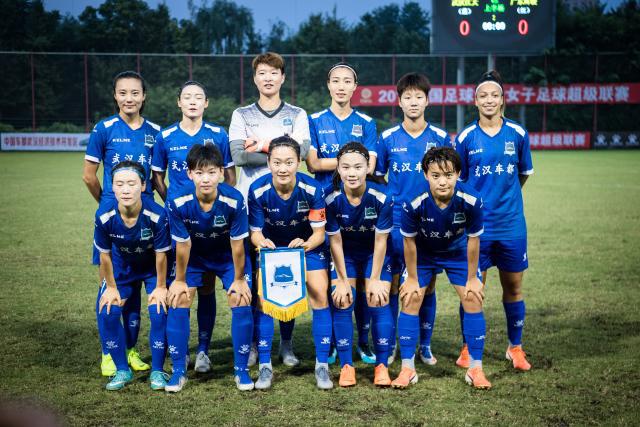 记者：伊布想当米兰的上帝，但他却在今夏去美国解说世界杯+度假